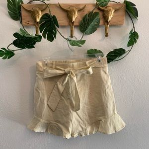 Cream high waist ruffled shorts
